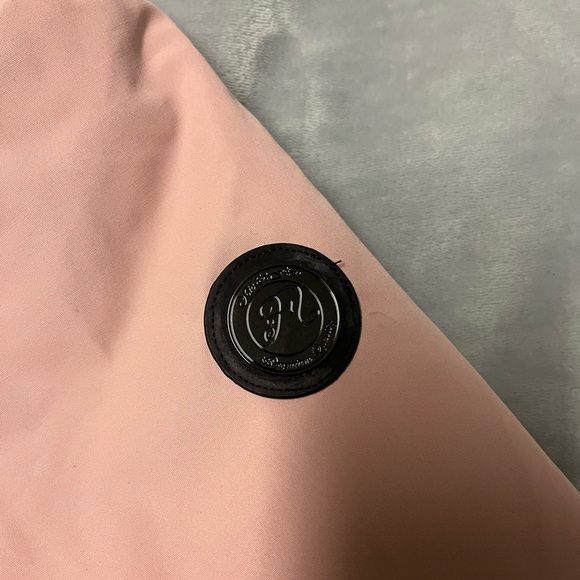 🇨🇦 Pink Women’s Jacket with Faux Fur Hood - Picture 6 of 15